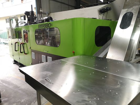 Low Noise 1 Litre Blow Moulding Machine 24000BPH 2.5Mpa~3.2Mpa Power Consumption